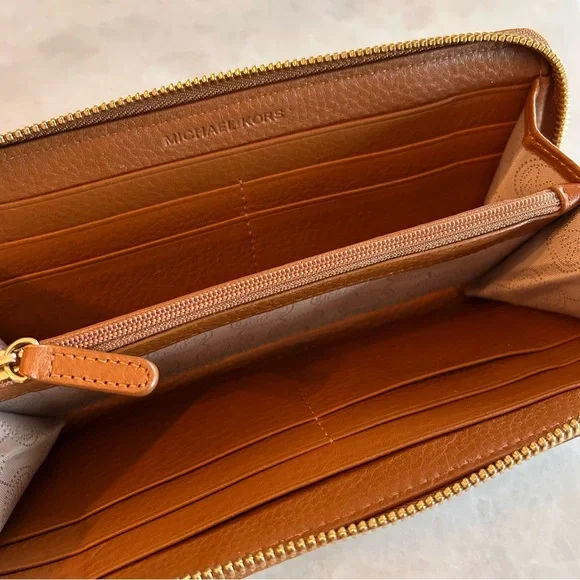 Michael Kors Leather Wallet - Picture 3 of 4